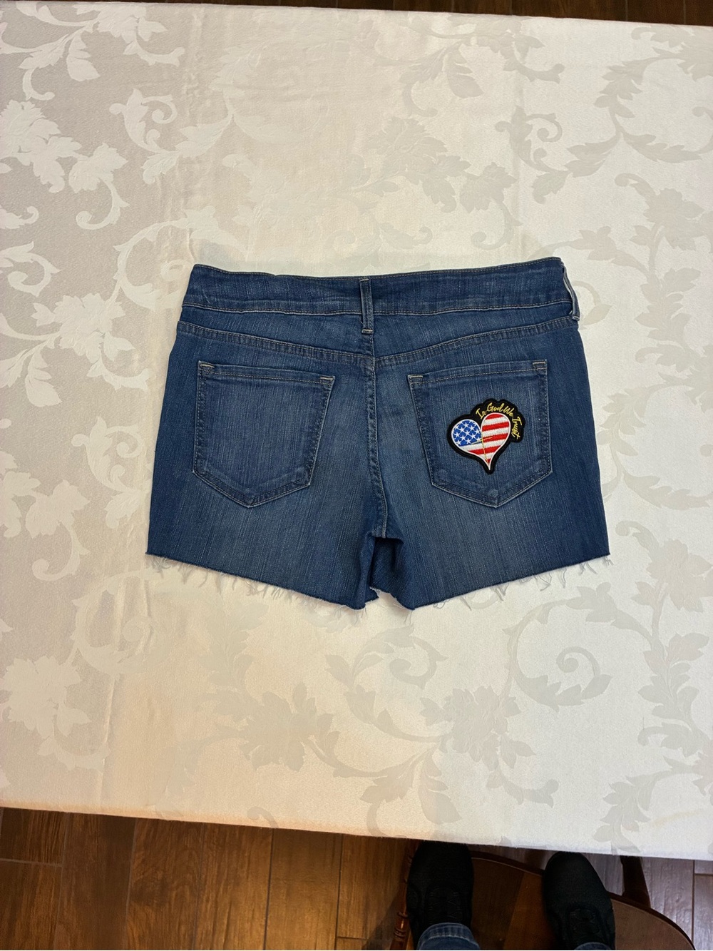 Women’s Old Navy Distressed Jean Cutoff Shorts with Patriotic Patches, W32 - Picture 10 of 16